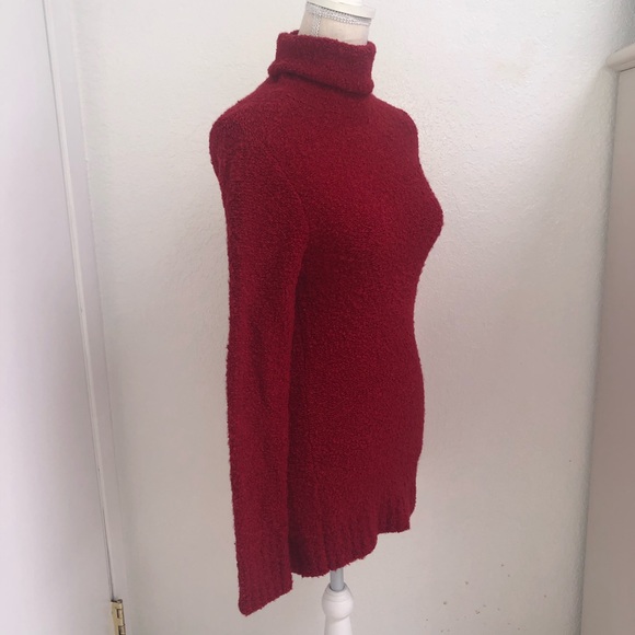 Long Sleeved Turtleneck - Picture 2 of 5